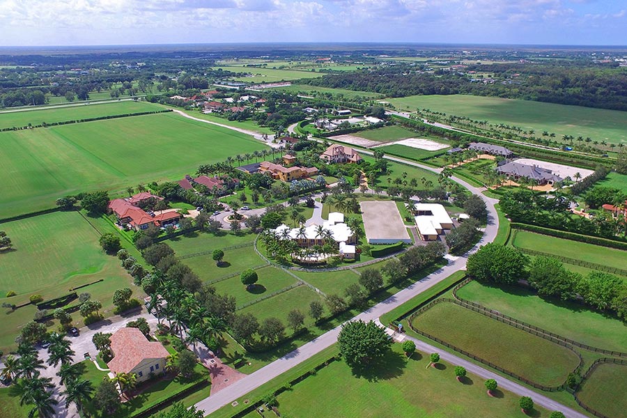 Equestrian Haven in Wellington, Florida, Heads to Auction