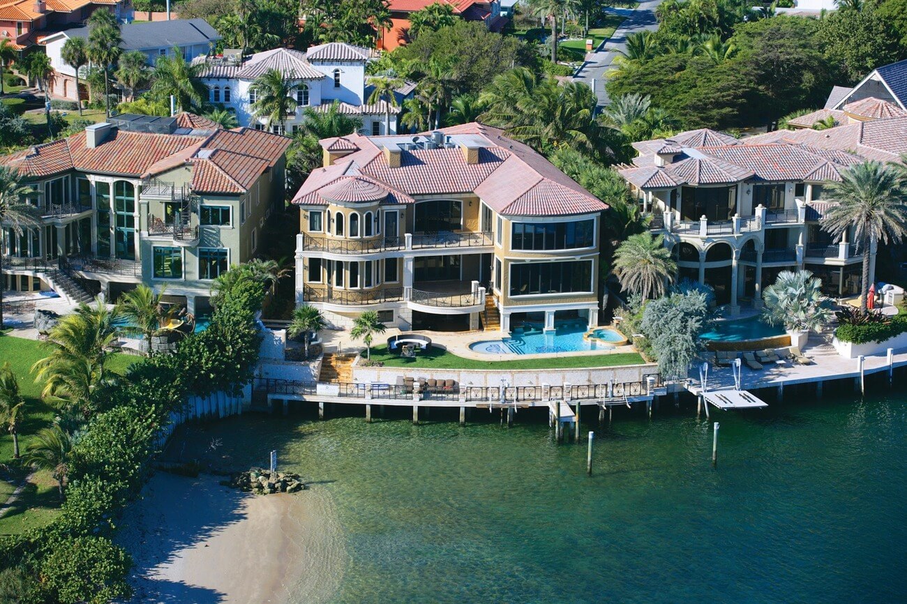 Regional Trends in High-End Estate Auctions: US vs. Europe vs. Asia