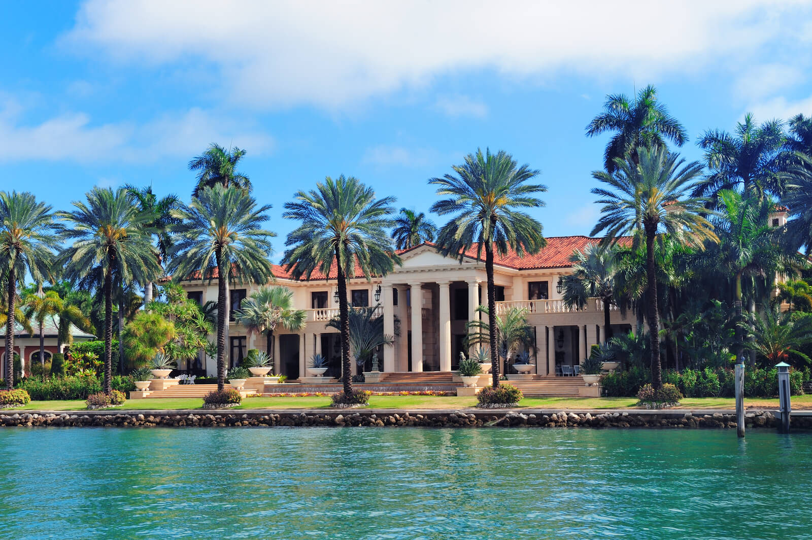 Luxury Home Auctions in Florida: What Buyers, Sellers, and Brokers Need to Know in 2026